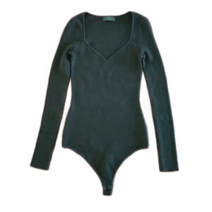 NUUDS Long Sleeve Sweetheart Long Sleeve Ribbed Sweater Bodysuit, Evergreen, M